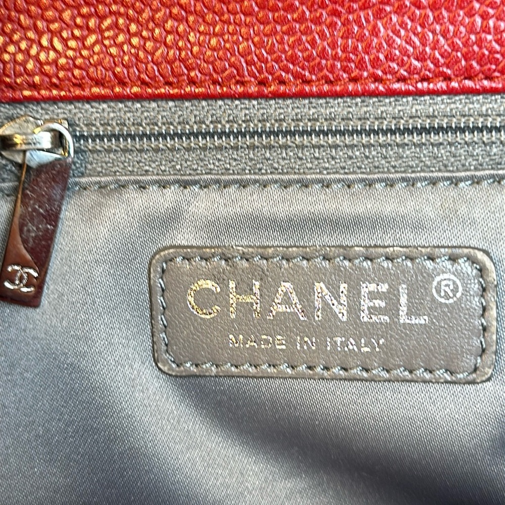 Chanel Red Quilted Shoulder Bag - Picture 11 of 15